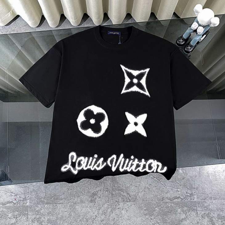 Picture of Louis Vuitton T Shirts Short _SKULVS-XLaatx017508